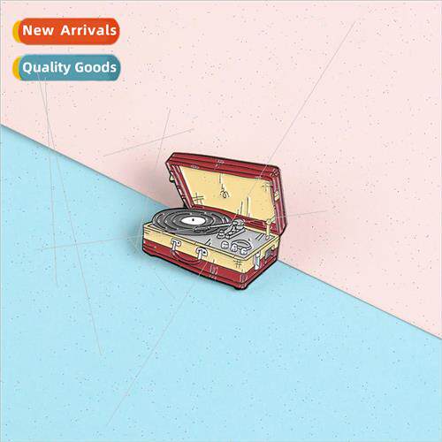 New Products Punk Retro ggage Record Player Cartoon Brooch H