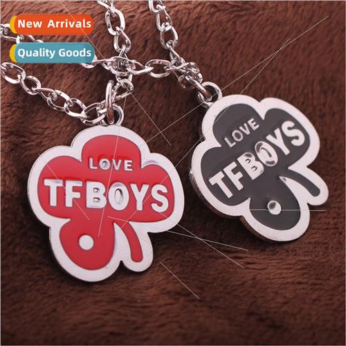 TFboys four-leaf clover necklace couple Korean fashion colla