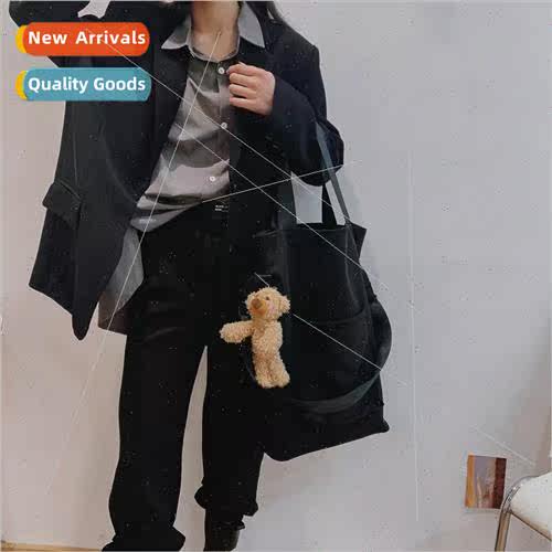 Teenage girls 适用eign  winter trend 2022 new bear shoulder
