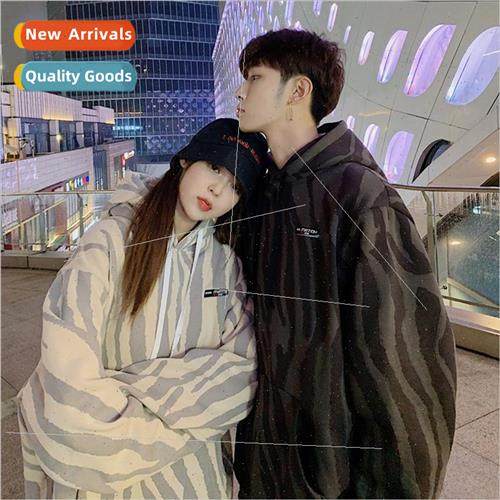 Couple clothing ins niche Hong Kong wind design sense of the