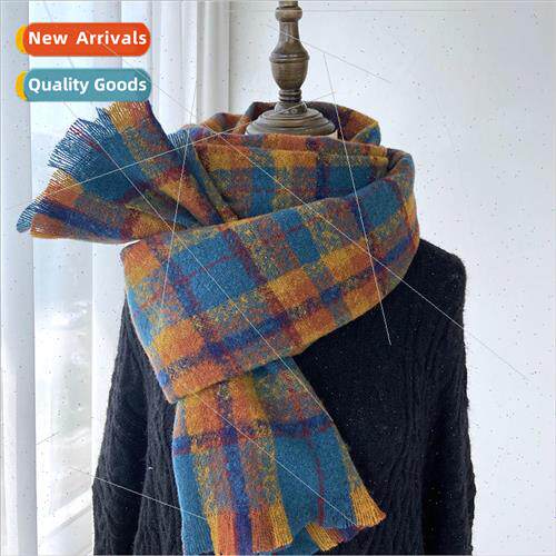 Plaid scarf female 2022 new winter Korean retro hobo double-