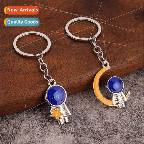 che design cartoon spaceman pendant roaming galaxy couple ne