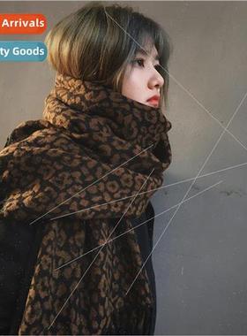 Stylish eye-catching leopard imitation cashmere scarf female