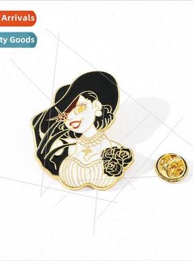 Game  Resident Evil 8 brooch Mrs. Timiscu metal badge Hallow