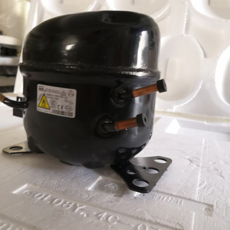 新品白雪冰柜冰箱压缩机kly91r45a/ky81r45a/qy111r45a/ky68r45a