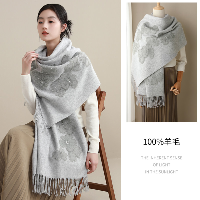 100%绵羊毛大披肩外搭旗袍礼服送妈妈婆婆刺绣围巾秋冬季保暖围脖