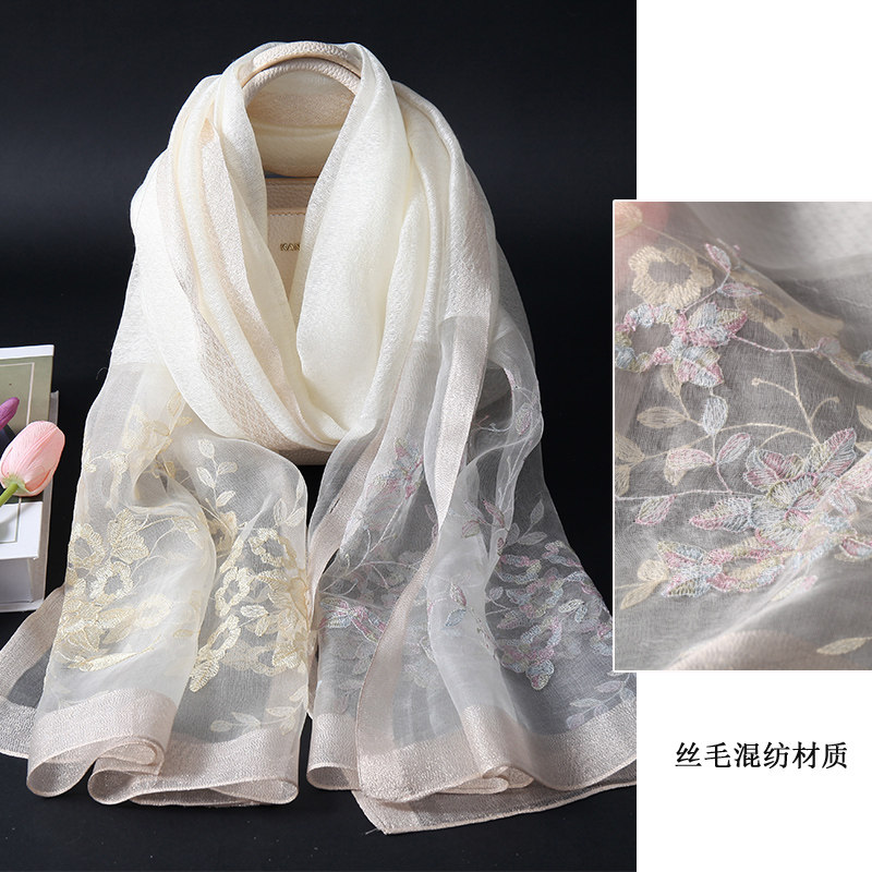 新款高档桑蚕丝混纺绣花米白色丝巾女士长款百搭春秋季也防晒围巾