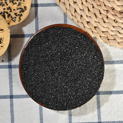 优质生黑芝麻干净无染色