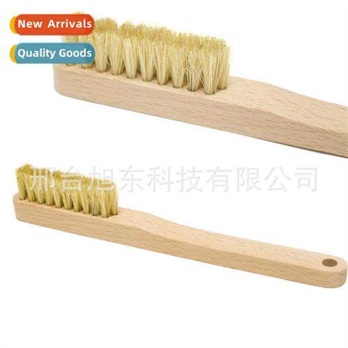 Wooden climbing brush for rock climbing Oak is strg and dura
