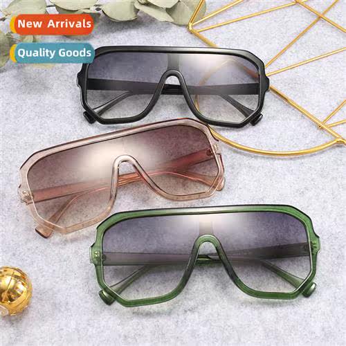 Two hundred  seventy square large frame sunglasses female 20