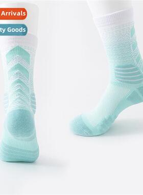 Trendy new four seass basketball socks men women mid-calf so