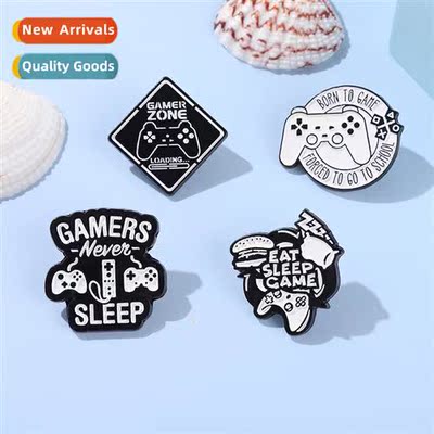 Jewelry letters brooch creative black and whe retro gamepad