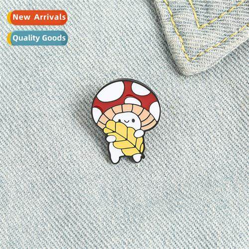 Students carto cute mushroom brooch baking paint enamel coll