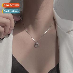 necklace female simple 2022 luxury flowers light pendant new