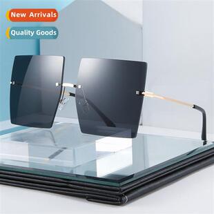 Model 17258 sunglasses 2019 new square rimless metal glasses
