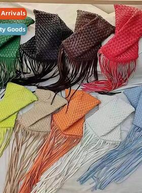 ins super fire fashi tassel woven clutch hbag hbag hbag 2023