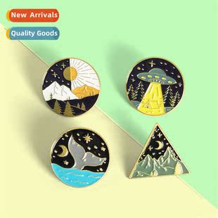 Japan and South Korea round figure brooch case black night w