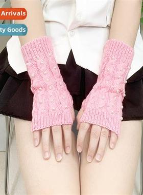 New knted autumn and winter outdoor fice warm typing Japanes