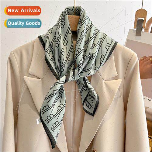 Europe Uned States letters fashion small square scarf female