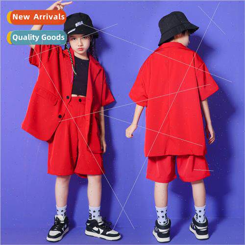 Childrens set dance permance su su su modern dance practice
