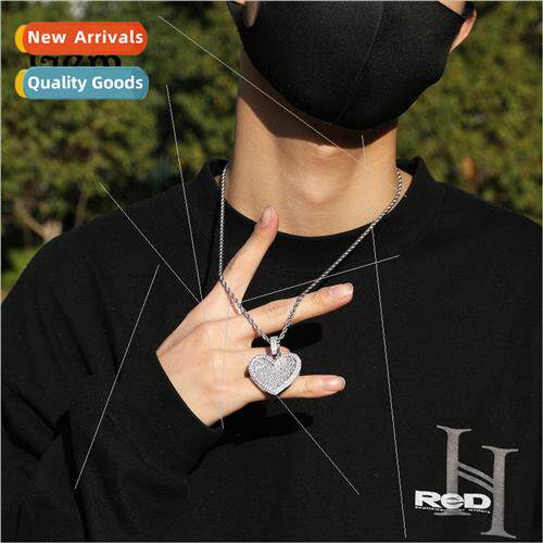 New hip-hop love pendant copper inlaid zirconia vertical T-s