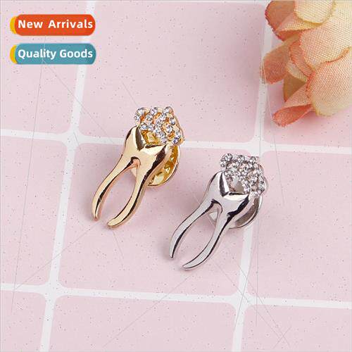 Fashion New Cute Shiny Small Diamond Crown Teeth Alloy Brooc