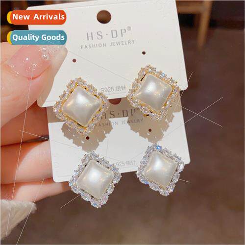 Korea fall winter simple sweet pearl diamond earrings celebr