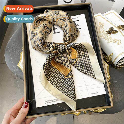 French retro classic cashew flower splicing diamond grid 70c