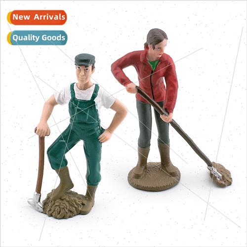 Static scene model farm workers couple shoveling farmer farm - 实物图