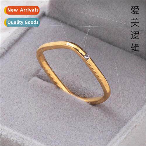 Men women compact polished single diamond personalized small