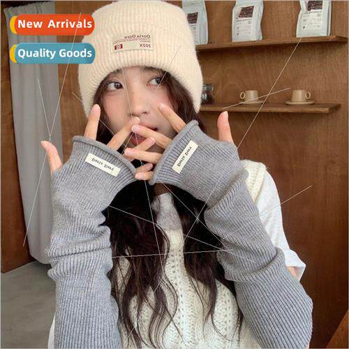 Long  rolled edge fine grain lengthened knted cuffs fall win