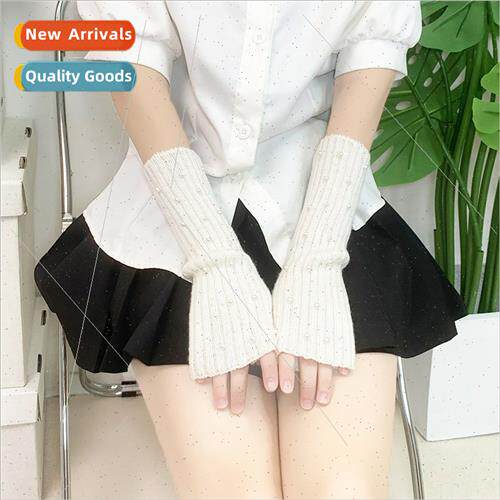 New autumn winter warm pearl embellished sleeve Korea fluore