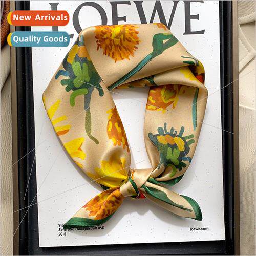2021 Korea  small fresh printing silk square scarf female ne