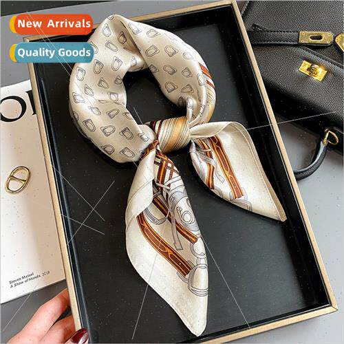 2022 chain spring fall new Korea fashion 70 silk square scar