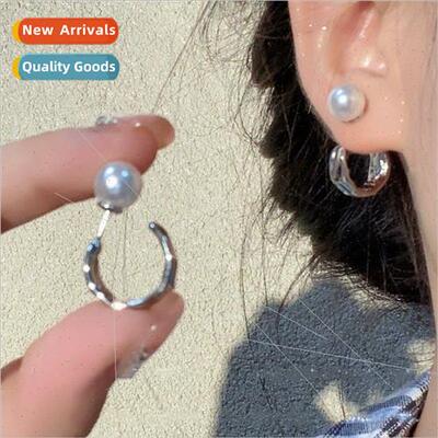 Pearl earrings simple niche earrings 2023 new commuter earri