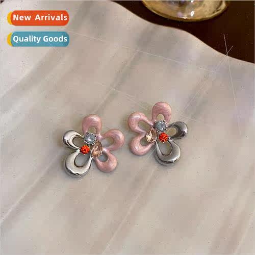 New exquise flower earrings niche earrings versatile earring