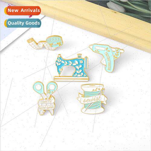 Jewellery Creative Cute Scissors Needle Thread Brooch Cartoo