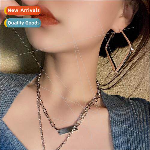Hip hop silver square earrings 2023 new tide earrings simple