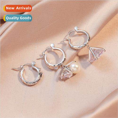 mple compact earrings female 2023 new tide feeling pearl zir