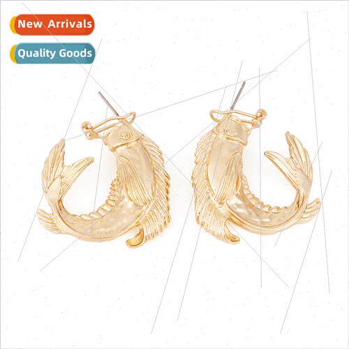 ZA new retro bohemian carved metal fish earrings exaggerated