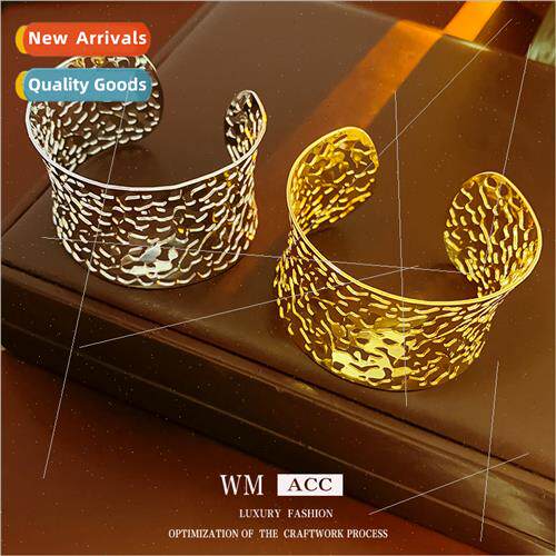 Irregular curved hollow open bracelet Europe cold wind brace
