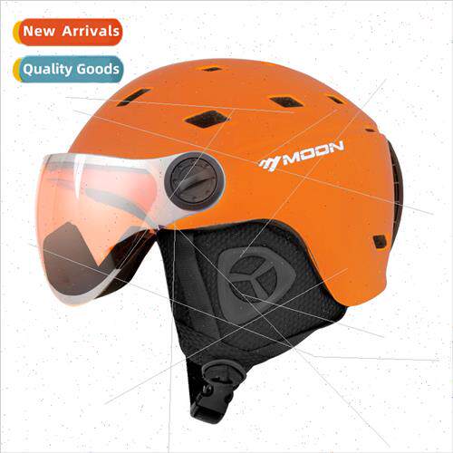 One-piece molding ski helmet snow goggles ski protective cap