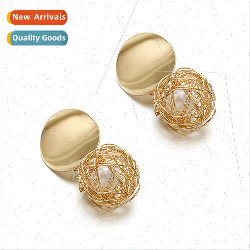 Europe new geometric earrings simple woven ball pearl earrin