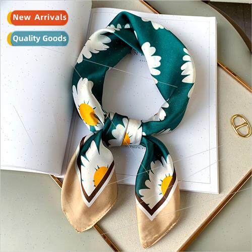 Korea small daisy fashion small square scarf women  sunscree