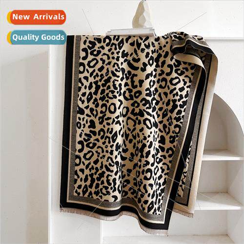 Classic leopard pattern imation cashmere scarf ladies autumn