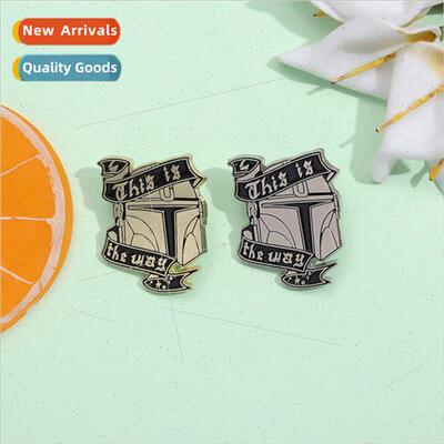 Personalized retro armor brooch creative armor helmet modeli