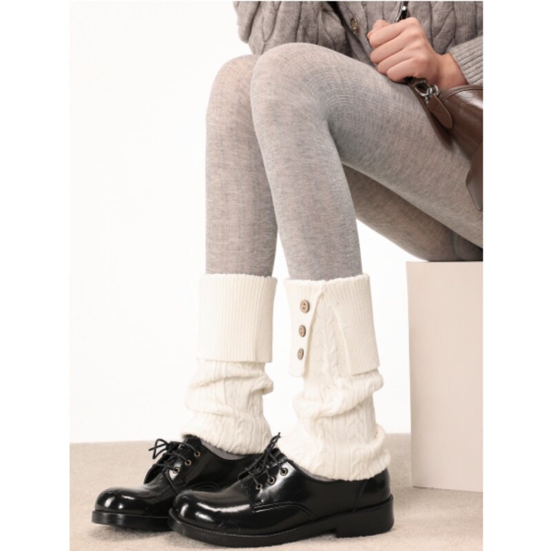 抵达一楼麻花翻领白色纽扣袜套秋冬保暖堆堆袜日系百搭显瘦腿套