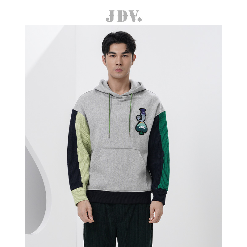 休闲口袋 袖身撞色拼接