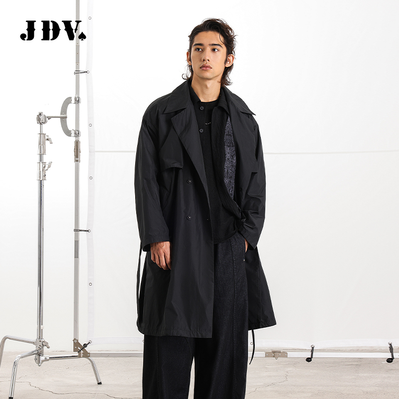 JDV男装2025早秋新款男黑色翻领风衣外套中长配腰带时尚男士风衣