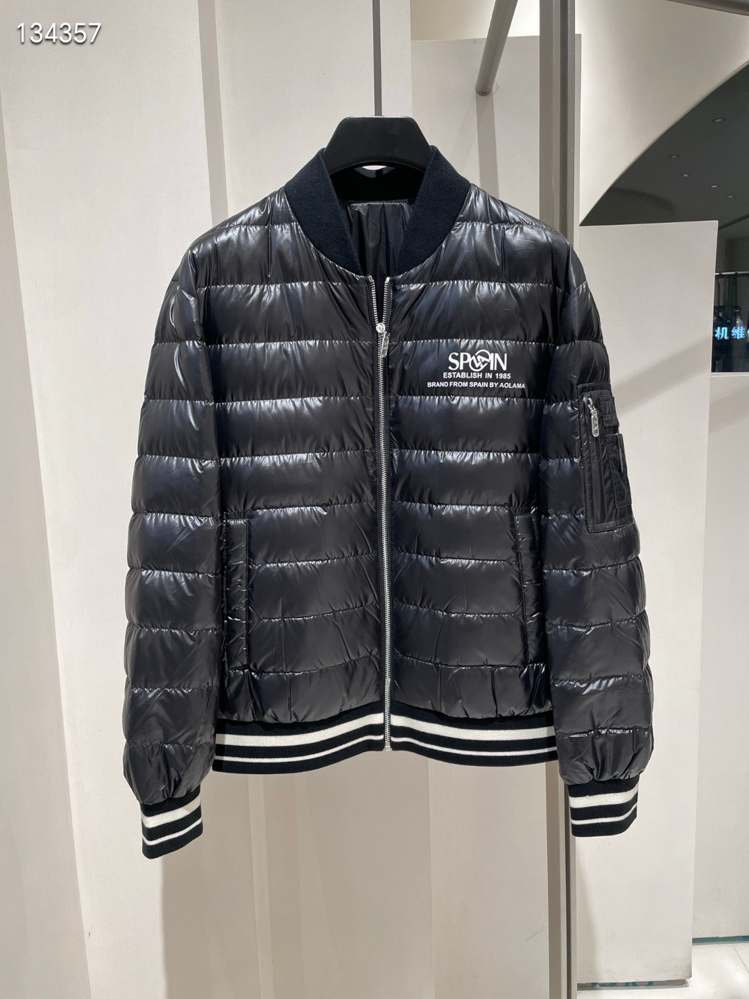 秋冬款AOLAMA奥拉玛男装黑色短款羽绒服 棒球领轻薄